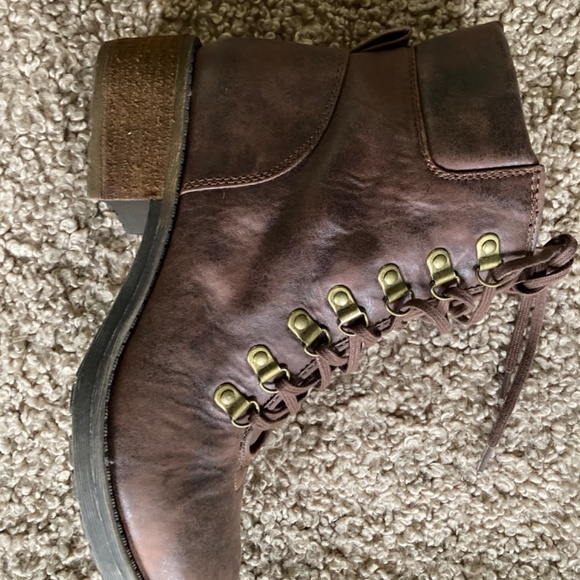 Lucky Brand Daxxter women’s boots - Picture 7 of 13